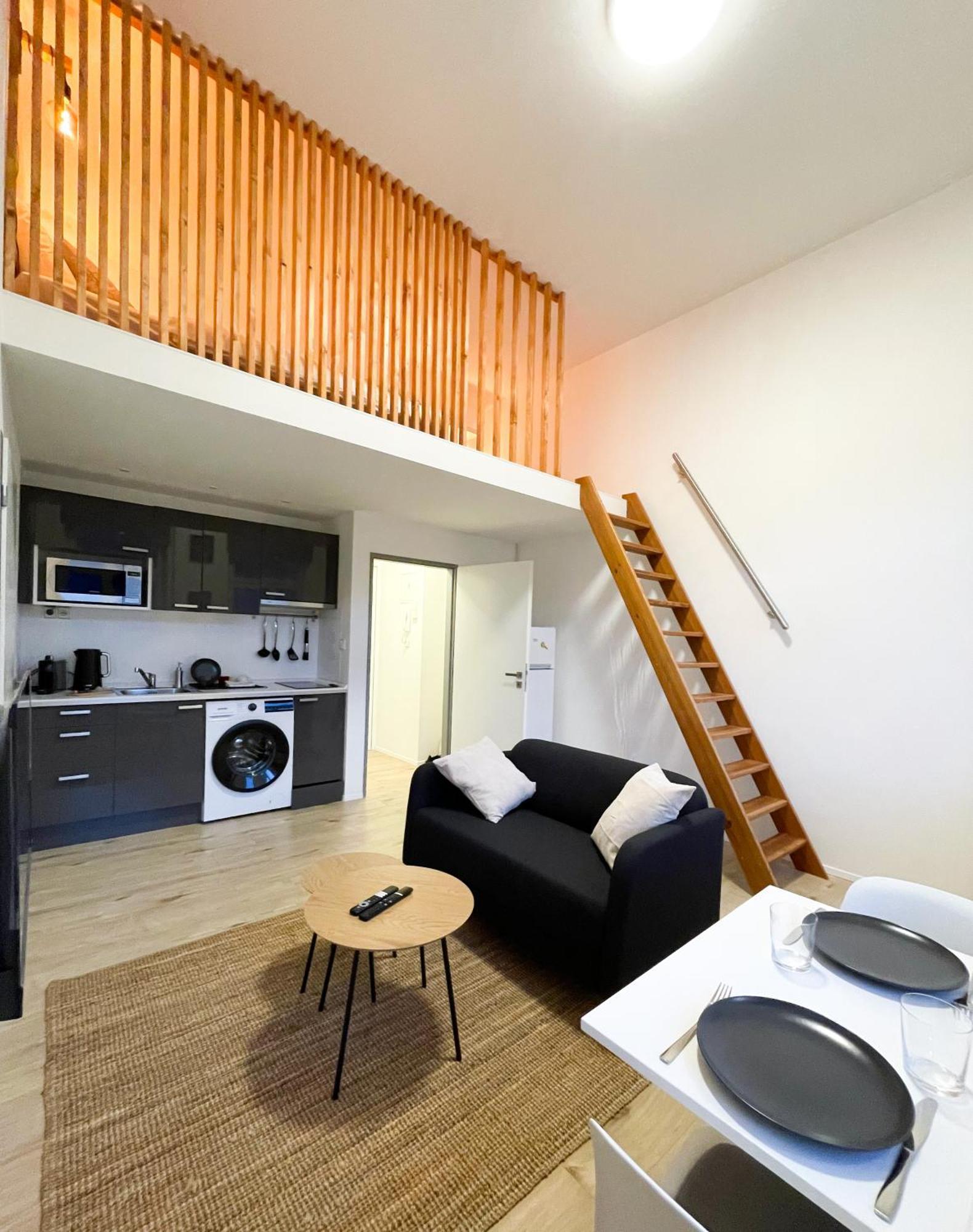 Loft Maniny By Urban Apartments Praga Esterno foto